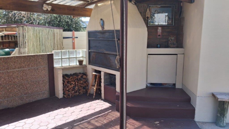 3 Bedroom Property for Sale in Stilbaai Wes Western Cape